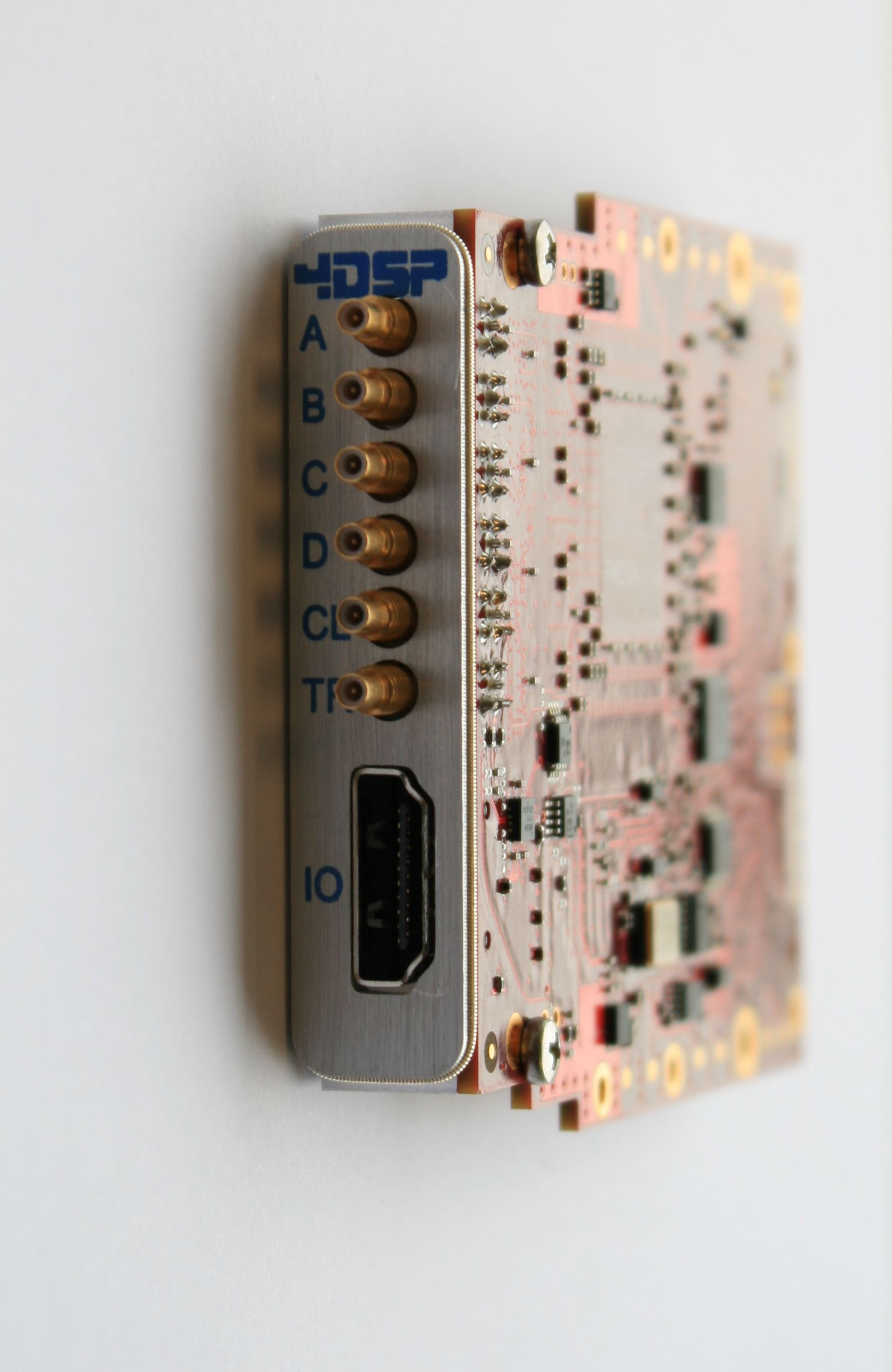 FMC122 - Dual-Channel Multi-Mode 8-bit ADC 1.25 GSPS / 2.5 GSPS | LPC